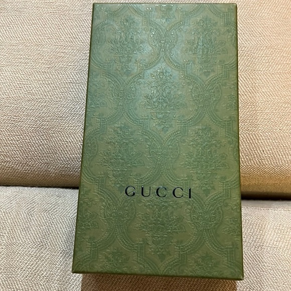 Gucci x Balenciaga hacker project empty box with certificate ๐ฅ๐๐โค๏ธ - Picture 1 of 8